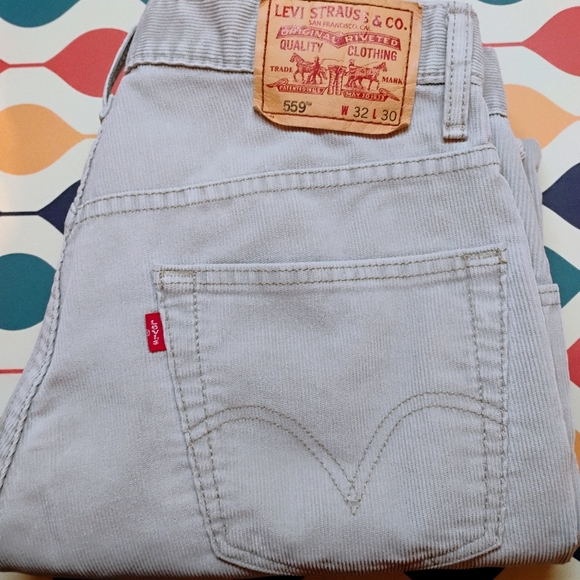 Vintage Levis 559 Pants Mens 32x30 Grey Corduroy Relaxed Straight Fit - Picture 1 of 6